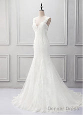 Elegant Tulle V-Neck Neckline Mermaid Wedding Dress With Beaded Lace Appliques